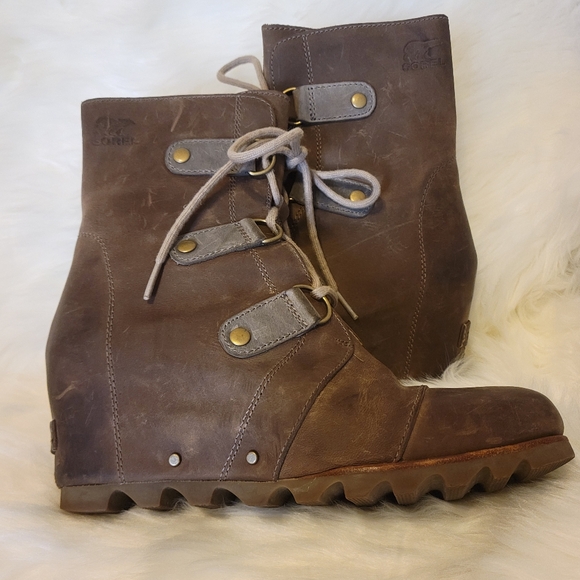 Sorel Joan Of Arctic Wedge II Ash Brown Taupe Lace Up Boots